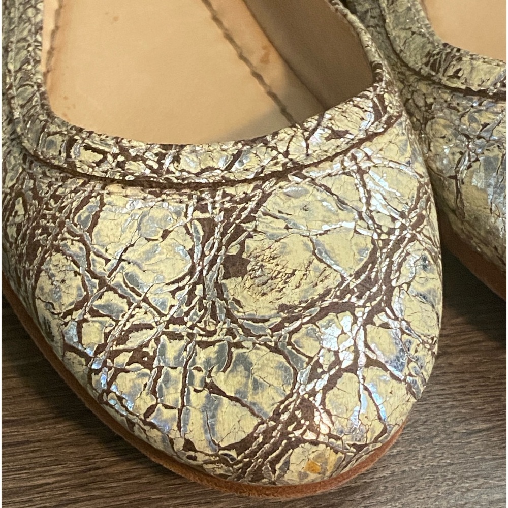 Frye - Carson Crackle Metallic Ballet Flats - 7M - Picture 6 of 11